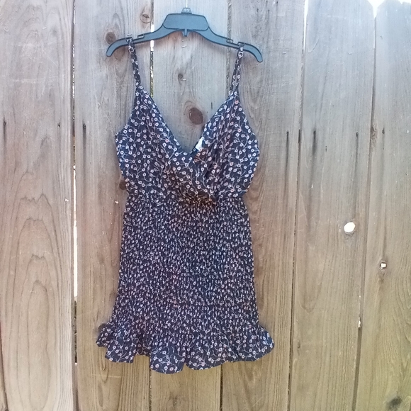 OSCAR -ST Dress Womens Size S Black Floral Print Ruched Midi Dress Sleeveless - Picture 3 of 8